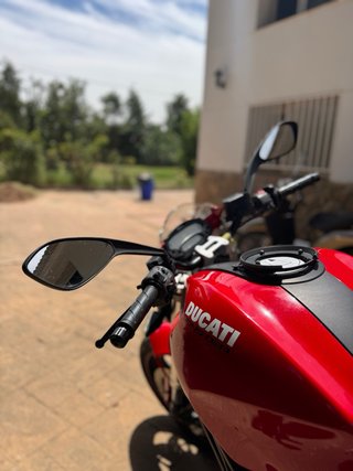 Ducati Monster 696+ 29000km IMPECABLE