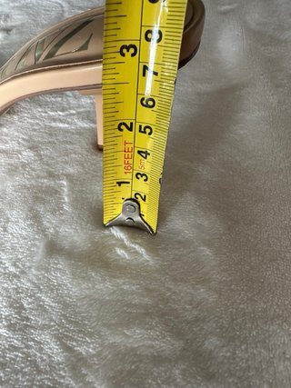 Sandalias Zara tacón transparente beige