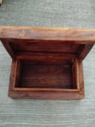 Cajita de madera decorada