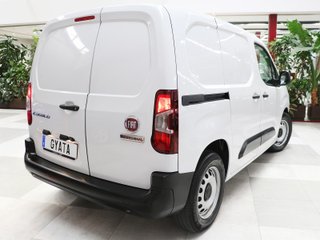 Fiat e-Doblò Furgón 50kWh L1H1 100 kW (136 CV)