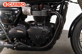 TRIUMPH BONNEVILLE T100