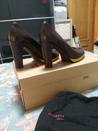 Zapatos de salón Camper T-39 Marrón