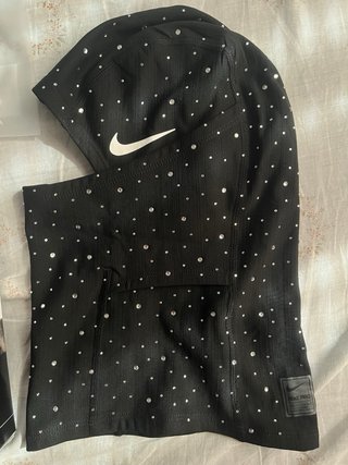 Passamontagna Nike Pro Therma-FIT con brillantini