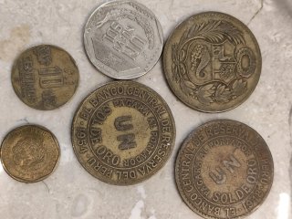 Lote 6 monedas Perú: Soles de Oro y Nuevo Sol