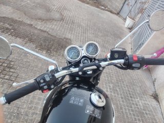 Triumph Bonneville 1200 Negra/Plata