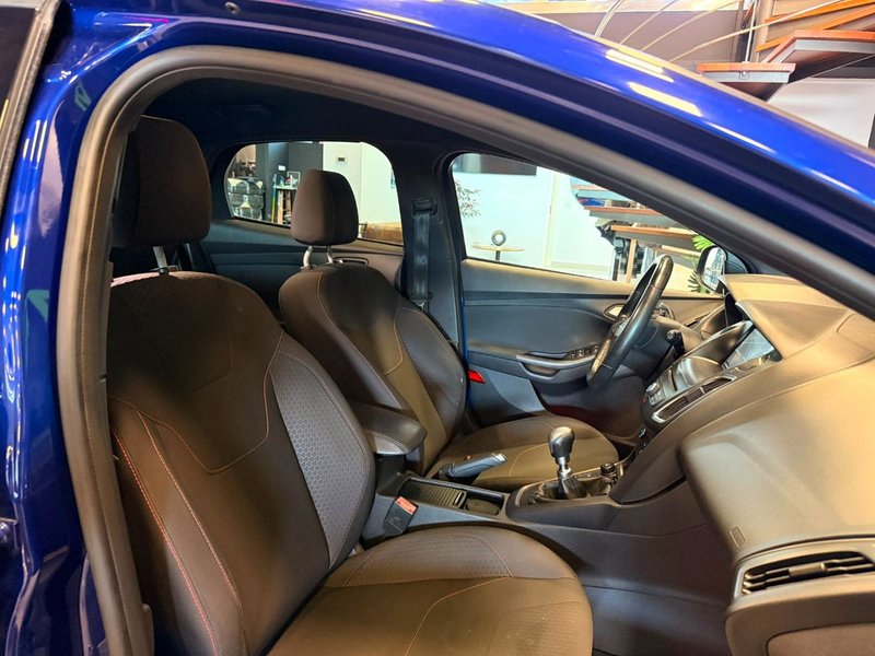 Ford Focus 1.0 Ecoboost ST-Line 2018, foto 13