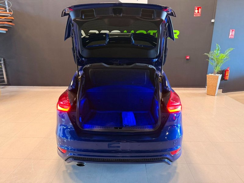 Ford Focus 1.0 Ecoboost ST-Line 2018, foto 18