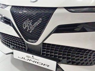 Alfa Romeo Junior  Ibrida 108kW (145CV) -