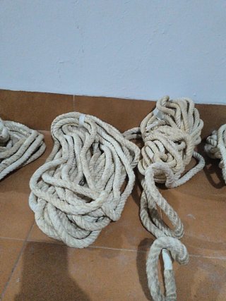 7 Rollos de cuerda blancos