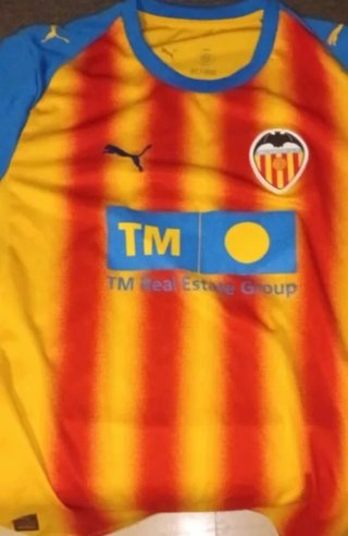 Oferta solo para hoy! Camiseta Oficial Valencia FC