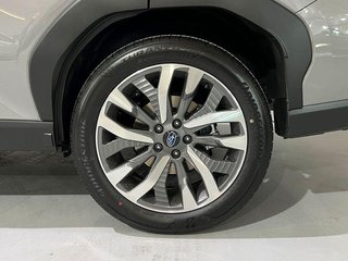 SUBARU Forester 2.0i Hybrid Touring