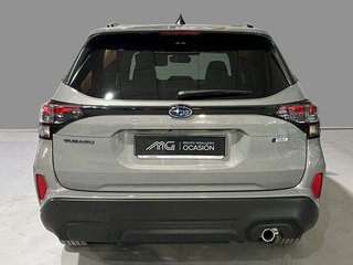 SUBARU Forester 2.0i Hybrid Touring
