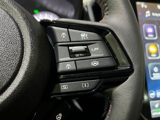 SUBARU Forester 2.0i Hybrid Touring
