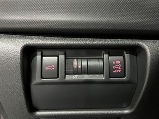 SUBARU Forester 2.0i Hybrid Touring