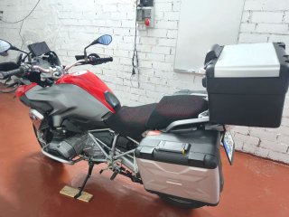 BMW R1200GS Roja y Plata