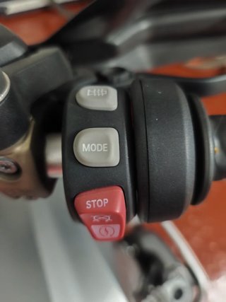 BMW R1200GS Roja y Plata