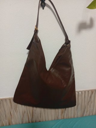 Bolso marrón de piel