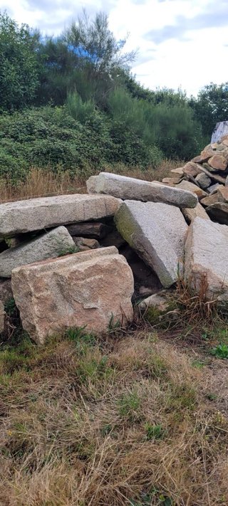 Piedras para restaurar casa en Vilalba