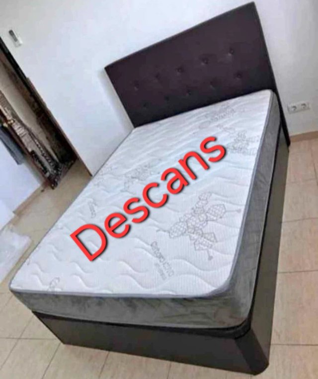 Canapés, testate e materassi