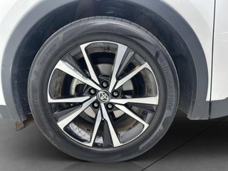 Toyota C-HR 1.8 Advance Hybrid 140