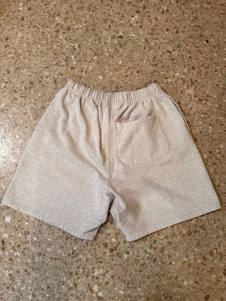 Fear of God Essentials Shorts Grises