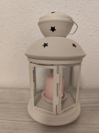 Piccolo fanale bianco Ikea con stelle