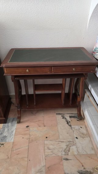 Escritorio clásico madera y cuero