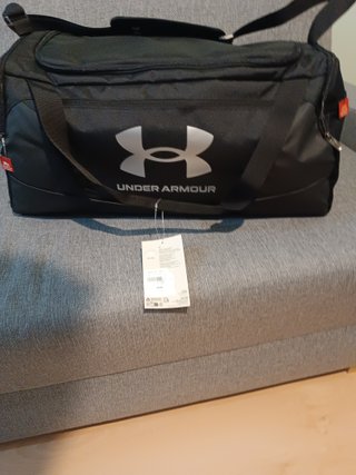 Bolsa deportiva Under Armour negra