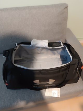 Bolsa deportiva Under Armour negra