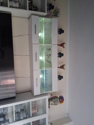 1 VITRINA + 2 ESTANDERIA + MODULAR  CON LED +