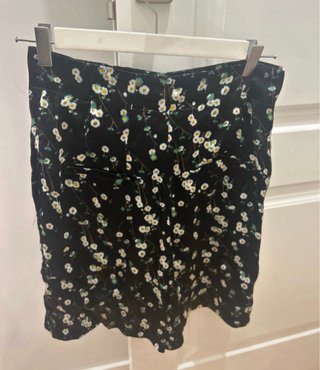 Bermudas Massimo Dutti florales T.38