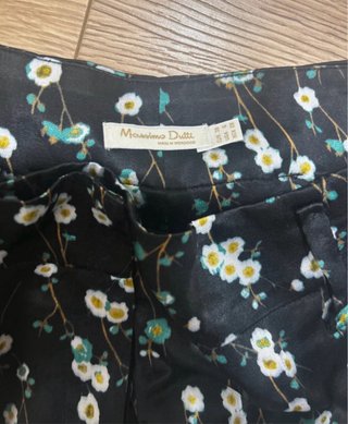 Bermudas Massimo Dutti florales T.38