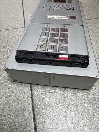 Videoportero Tegui con cámara y teclado