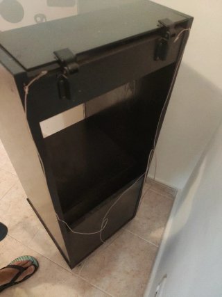 Mueble para equipo de música. Hasta final de agost