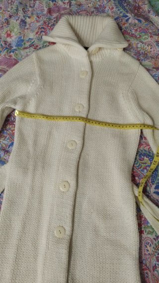 Chaqueta punto Zara mujer blanco roto.