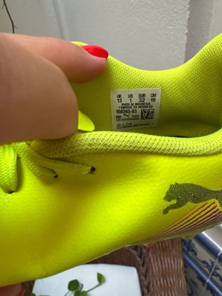 Botas futbol tacos Puma T32