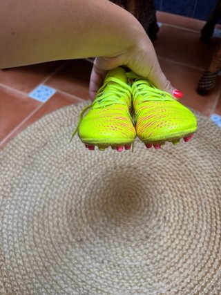 Botas futbol tacos Puma T32