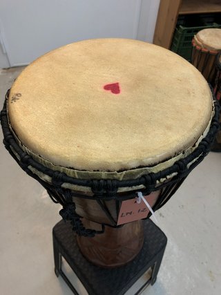 Djembe africano mediano de Mali