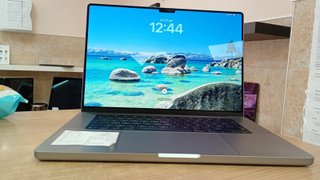 MacBook Pro 16" 2021 M1 MAX 10C/32G 64GB RAM