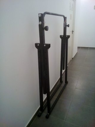 Barra dominadas plegable ajustable