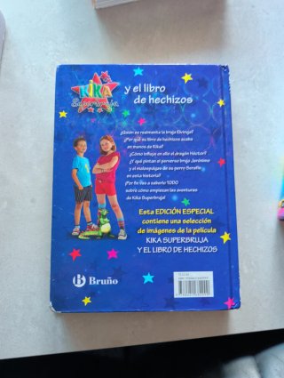 Kika Superbruja y el libro de hechizos