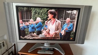 TV Sharp 37”HD Vintage + TDT DVB-S2 SOLO HASTA 8/9