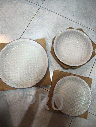 Set di stoviglie in ceramica - Quid