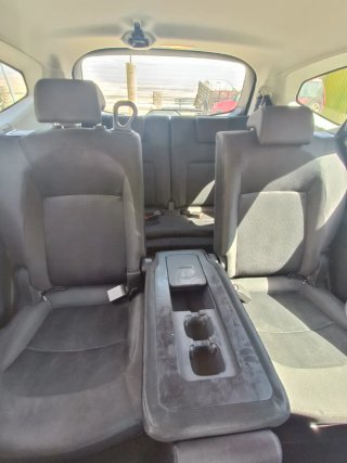 Nissan Qashqai+2 2010