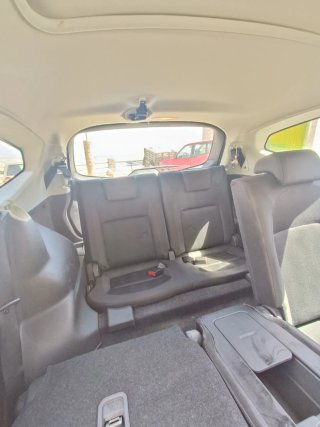 Nissan Qashqai+2 2010