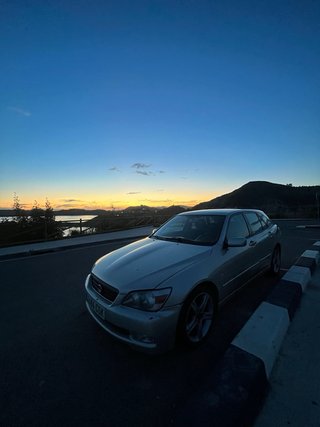 Lexus IS 200 (negociable)