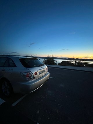 Lexus IS 200 (negociable)