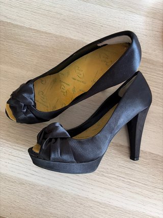 Zapatos De Raso Negros