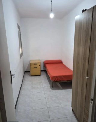 Alquilo habitación individual en santfe