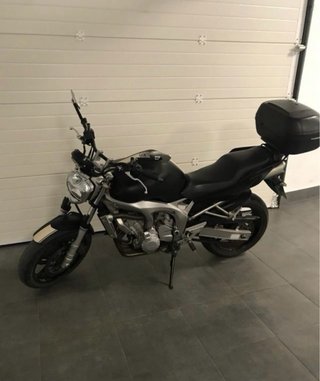 Yamaha FZ6N 600cc 98CV Refrigeración Líquida